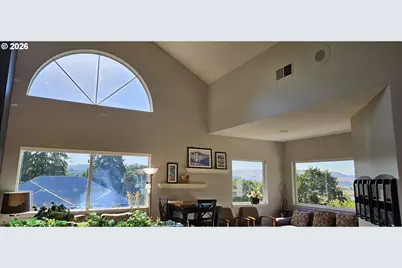 1805 E 19th St, The Dalles, OR 97058 - Photo 21
