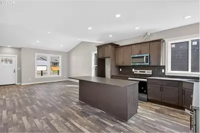 233 E St, Vernonia, OR 97064 - Photo 7