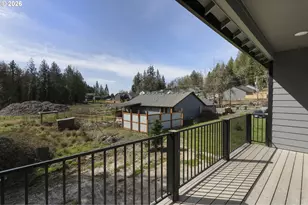 233 E St, Vernonia, OR 97064 - Photo 27