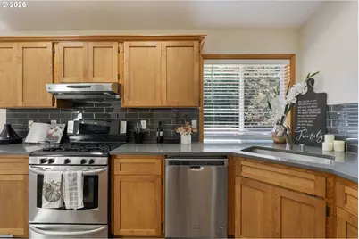 3630 NW 27th Ave, Camas, WA 98607 - Photo 7