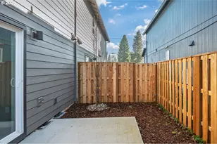 8355 N Newman Ave, Portland, OR 97203 - Photo 33