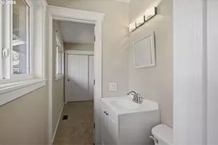 670 NW Connell Ave, Hillsboro, OR 97124 - Photo 25