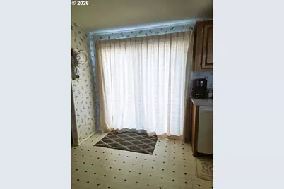 970 W 5th St, Arlington, OR 97812 - Photo 5