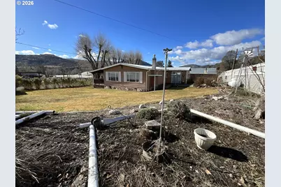 303 Pine Ave, Spray, OR 97874 - Photo 27