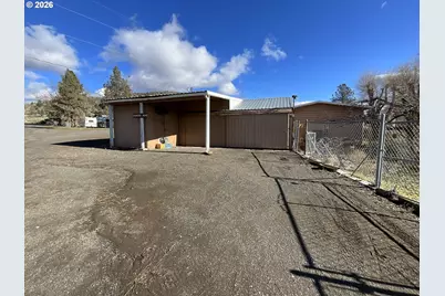 303 Pine Ave, Spray, OR 97874 - Photo 35