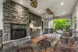1561 Chandler Rd, Lake Oswego, OR 97034 - Photo 35