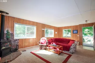 11425 E Mapleton Rd, Mapleton, OR 97453 - Photo 13