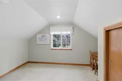 39692 Lacomb Dr, Lebanon, OR 97355 - Photo 37