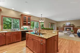 6523 SW Moonshadow Ct, Portland, OR 97223 - Photo 13