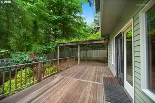 6523 SW Moonshadow Ct, Portland, OR 97223 - Photo 41