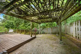 6523 SW Moonshadow Ct, Portland, OR 97223 - Photo 43