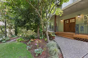 6523 SW Moonshadow Ct, Portland, OR 97223 - Photo 3