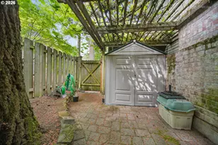 6523 SW Moonshadow Ct, Portland, OR 97223 - Photo 45