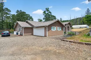 180 Hawkeye Ln, Roseburg, OR 97471 - Photo 45