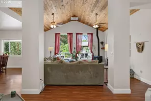 180 Hawkeye Ln, Roseburg, OR 97471 - Photo 5