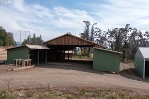 37075 Camp Creek Rd, Springfield, OR 97478 - Photo 31