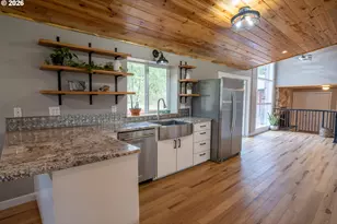 37075 Camp Creek Rd, Springfield, OR 97478 - Photo 13