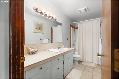 2020 NW Witherspoon Ave, Roseburg, OR 97471 - Photo 35