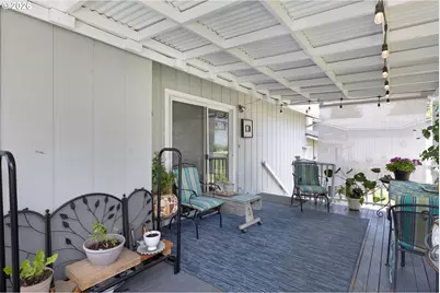2020 NW Witherspoon Ave, Roseburg, OR 97471 - Photo 5