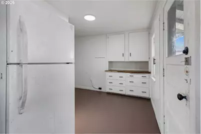 143 SW 3rd St, Pendleton, OR 97801 - Photo 15