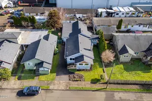 409 Delmonte Ave, Tillamook, OR 97141 - Photo 43