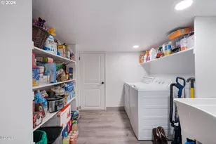 409 Delmonte Ave, Tillamook, OR 97141 - Photo 23