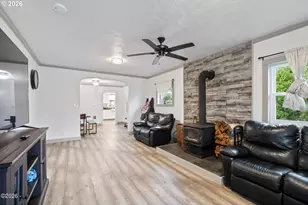 409 Delmonte Ave, Tillamook, OR 97141 - Photo 7