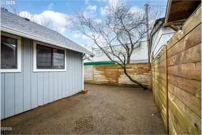 409 Del Monte Ave, Tillamook, OR 97141 - Photo 33