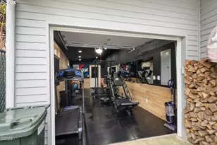 409 Delmonte Ave, Tillamook, OR 97141 - Photo 35