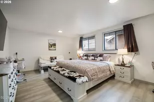 409 Delmonte Ave, Tillamook, OR 97141 - Photo 25