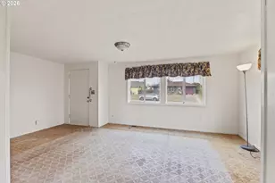 1023 Michigan Ave, Coos Bay, OR 97420 - Photo 5