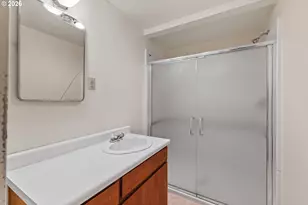 1023 Michigan Ave, Coos Bay, OR 97420 - Photo 9