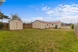 1023 Michigan Ave, Coos Bay, OR 97420 - Photo 23