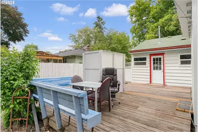 11870 SW 13th St, Beaverton, OR 97005 - Photo 27