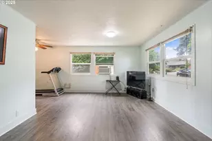 11870 SW 13th St, Beaverton, OR 97005 - Photo 9