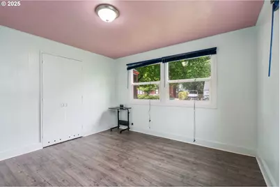 11870 SW 13th St, Beaverton, OR 97005 - Photo 17