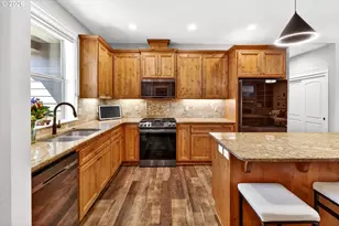 10007 NW 24th Ct, Vancouver, WA 98685 - Photo 11