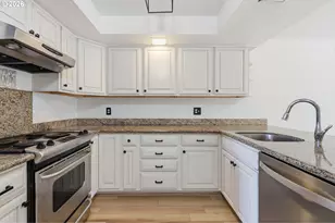 14547 NE Stanton Ct, Portland, OR 97230 - Photo 15