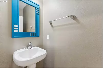 16922 NW Shadow Hills Ln, Beaverton, OR 97006 - Photo 13