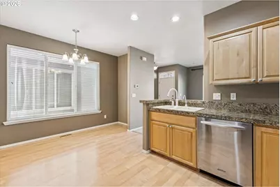 16922 NW Shadow Hills Ln, Beaverton, OR 97006 - Photo 9