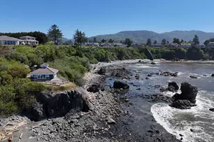210 Schooner Bay Dr, Brookings, OR 97415 - Photo 43