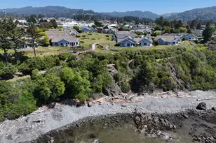 210 Schooner Bay Dr, Brookings, OR 97415 - Photo 43