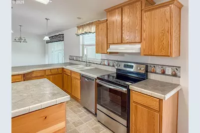 1000 E Central Ave #21, Sutherlin, OR 97479 - Photo 9