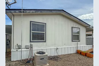 1000 E Central Ave #21, Sutherlin, OR 97479 - Photo 33