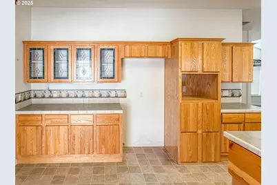 1000 E Central Ave #21, Sutherlin, OR 97479 - Photo 11