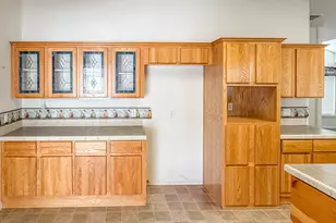 1000 E Central Ave, Sutherlin, OR 97479 - Photo 11