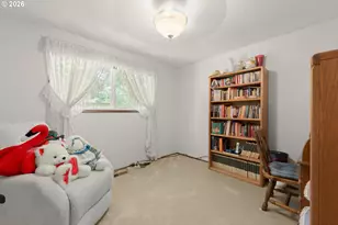310 Hatton Ave, Eugene, OR 97404 - Photo 27
