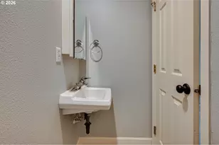 8722 NE 17th St, Vancouver, WA 98664 - Photo 9