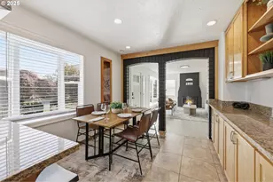 415 SE 94th Ave, Portland, OR 97216 - Photo 17