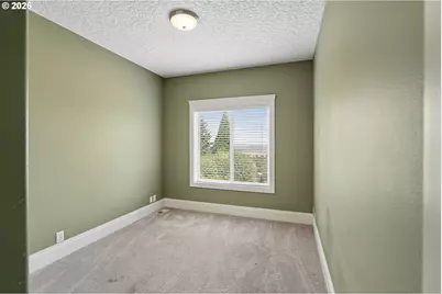 32907 SW Laurelview Rd, Hillsboro, OR 97123 - Photo 29